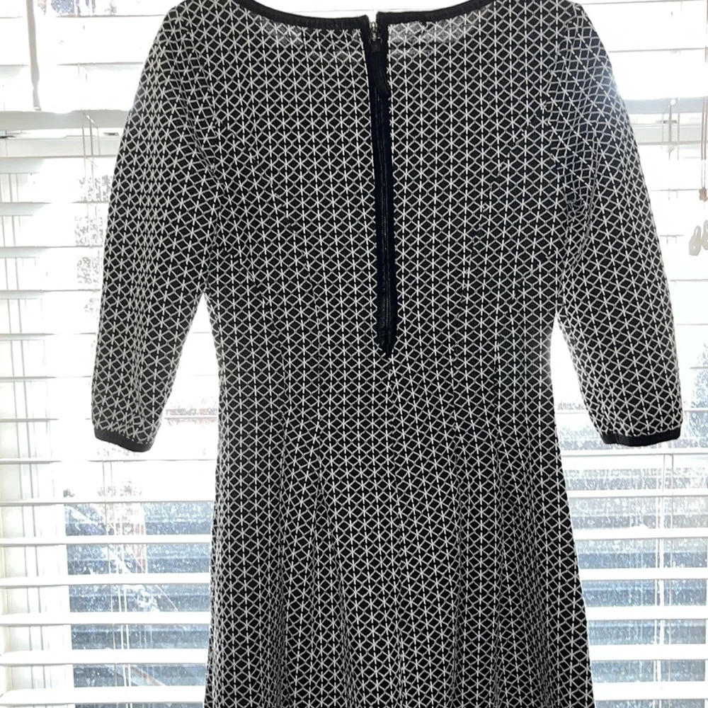 Max edition dress - Picture 4 of 5